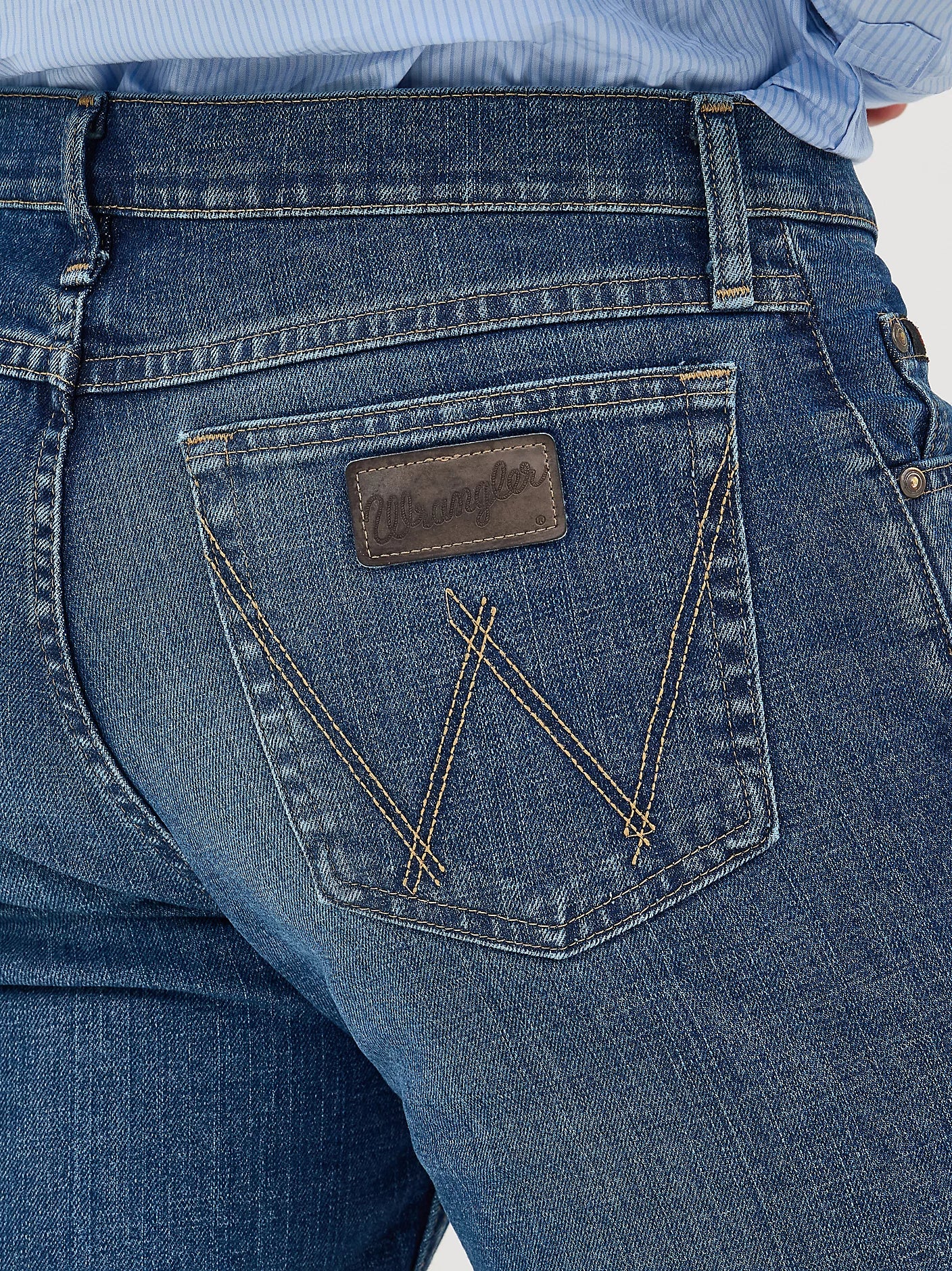 Wrangler Men's Cody Johnson Moonlight 20X Advanced Comfort 02 Competition Regular Fit Jean