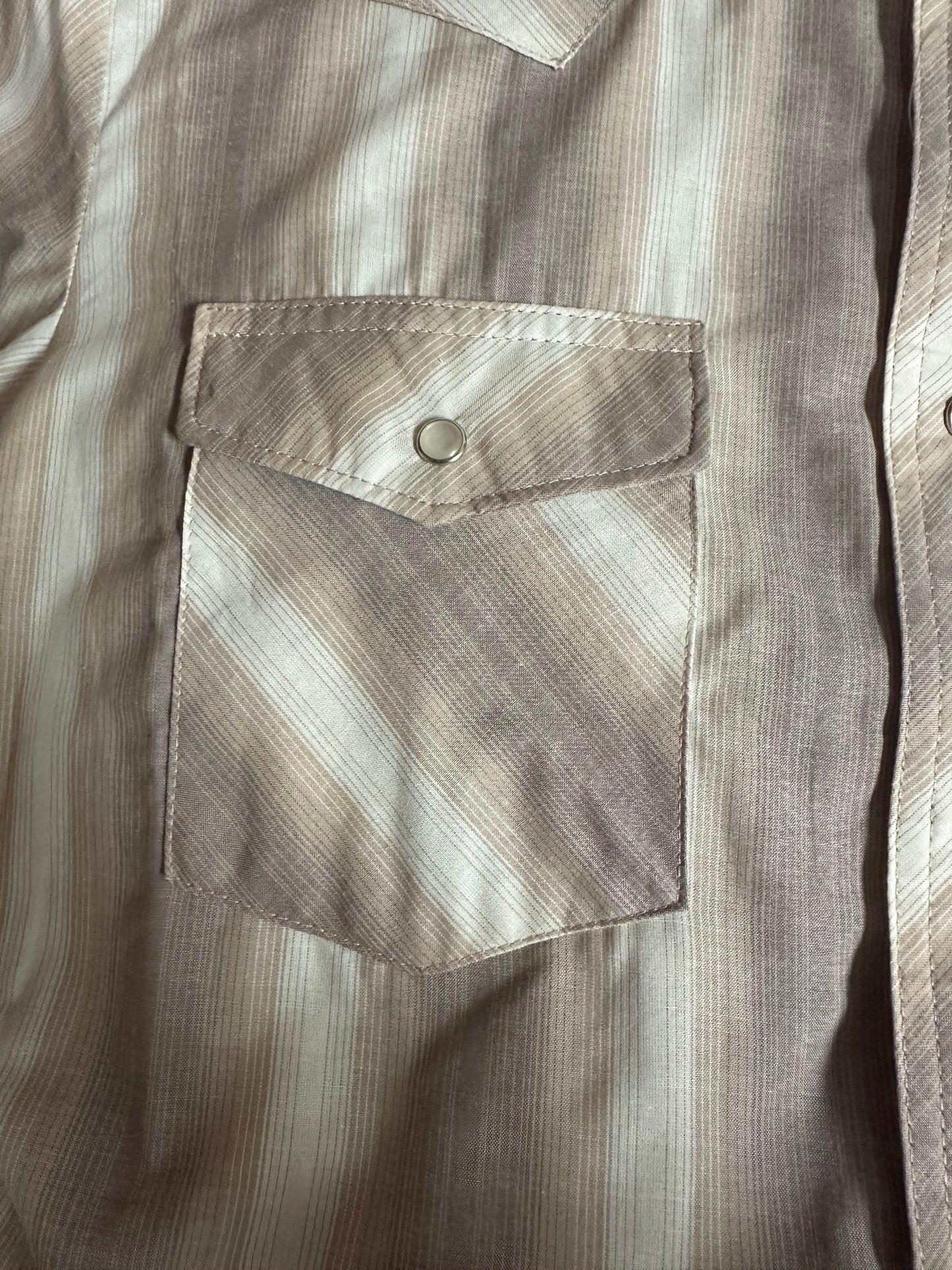 WRANGLER MEN'S WASH N WEAR SHORT SLEEVE BUTTON UP