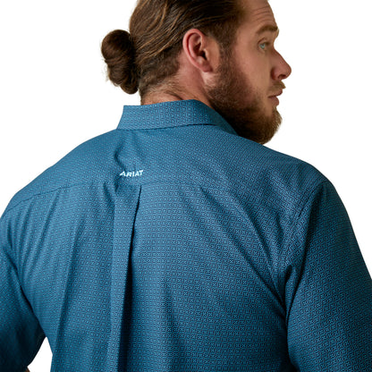 Ariat Men's Eli Navy Reef Blue Aegean Blue Geo Print Wrinkle Free Short Sleeve Western Shirt