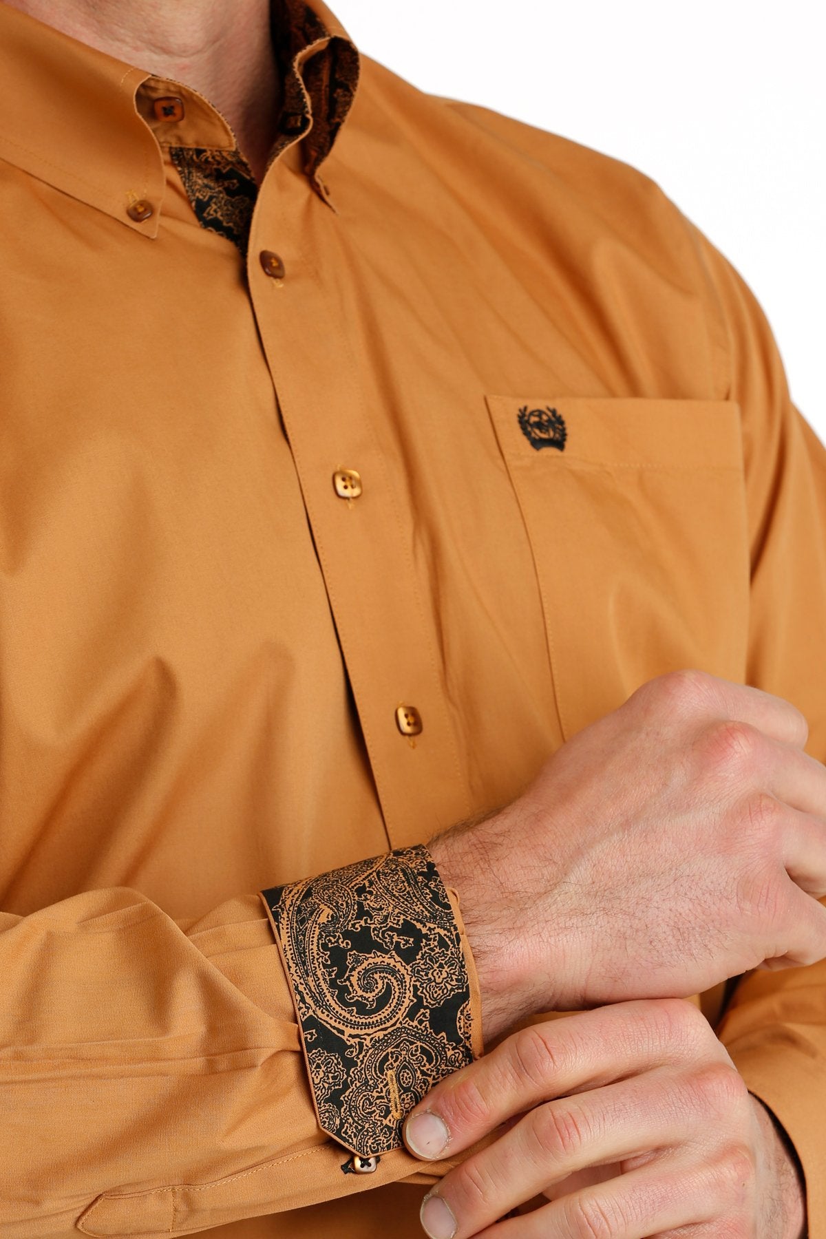 CINCH GOLD SOLID BUTTON DOWN SHIRT