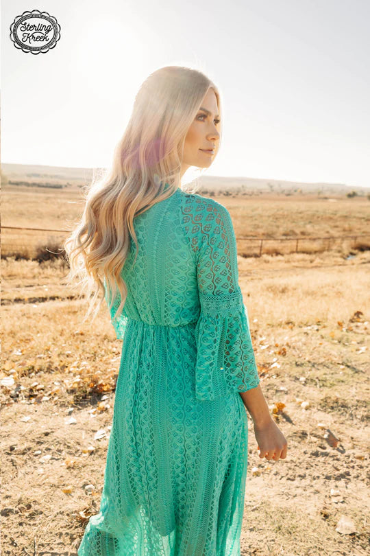 VICTORIAN LACE MAXI DRESS