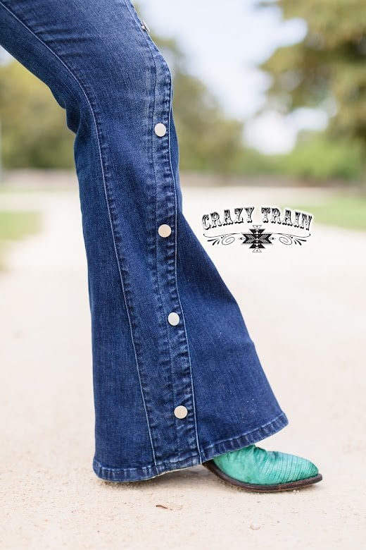 SLEEK STYLE JEANS