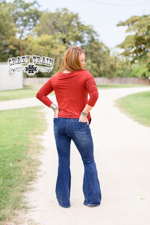 SLEEK STYLE JEANS
