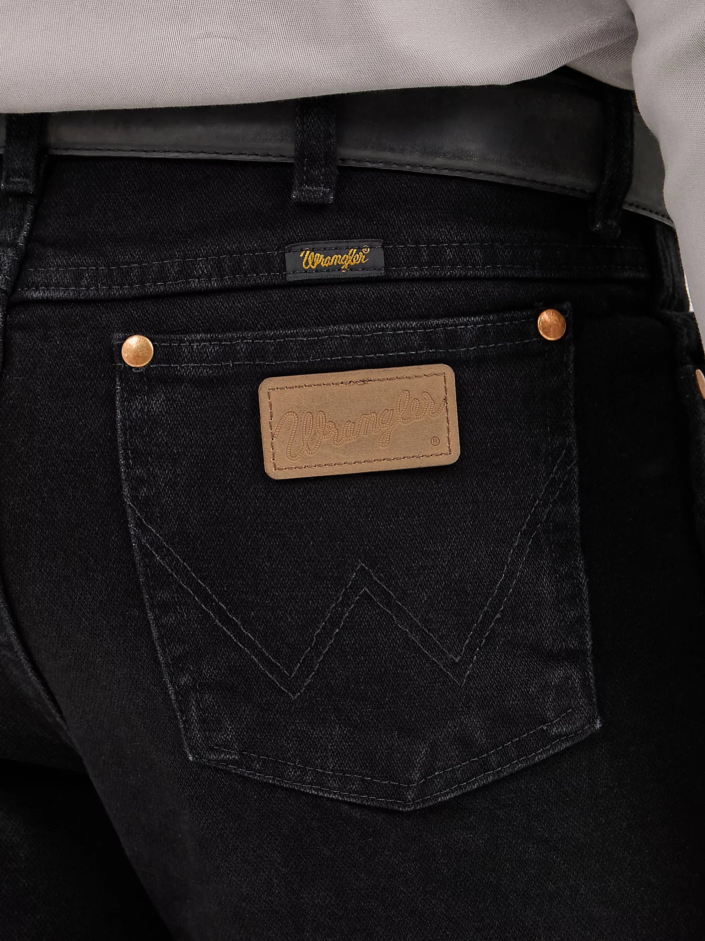 Wrangler Men's Black Cowboy Cut Slim Fit Jean
