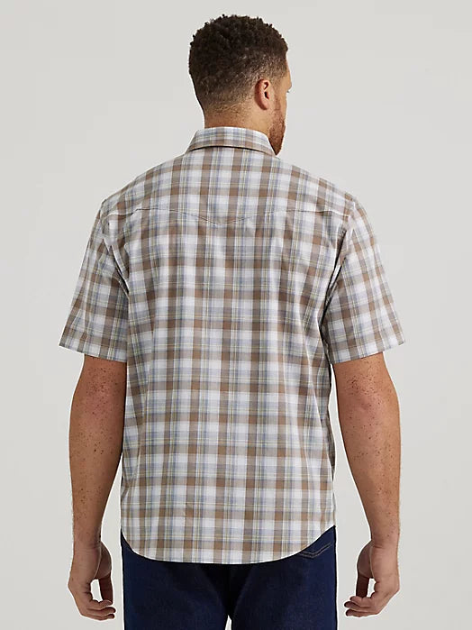 WRANGLER GREIGE PLAID WRINKLE RESIST SHORT SLEEVE SNAP SHIRT