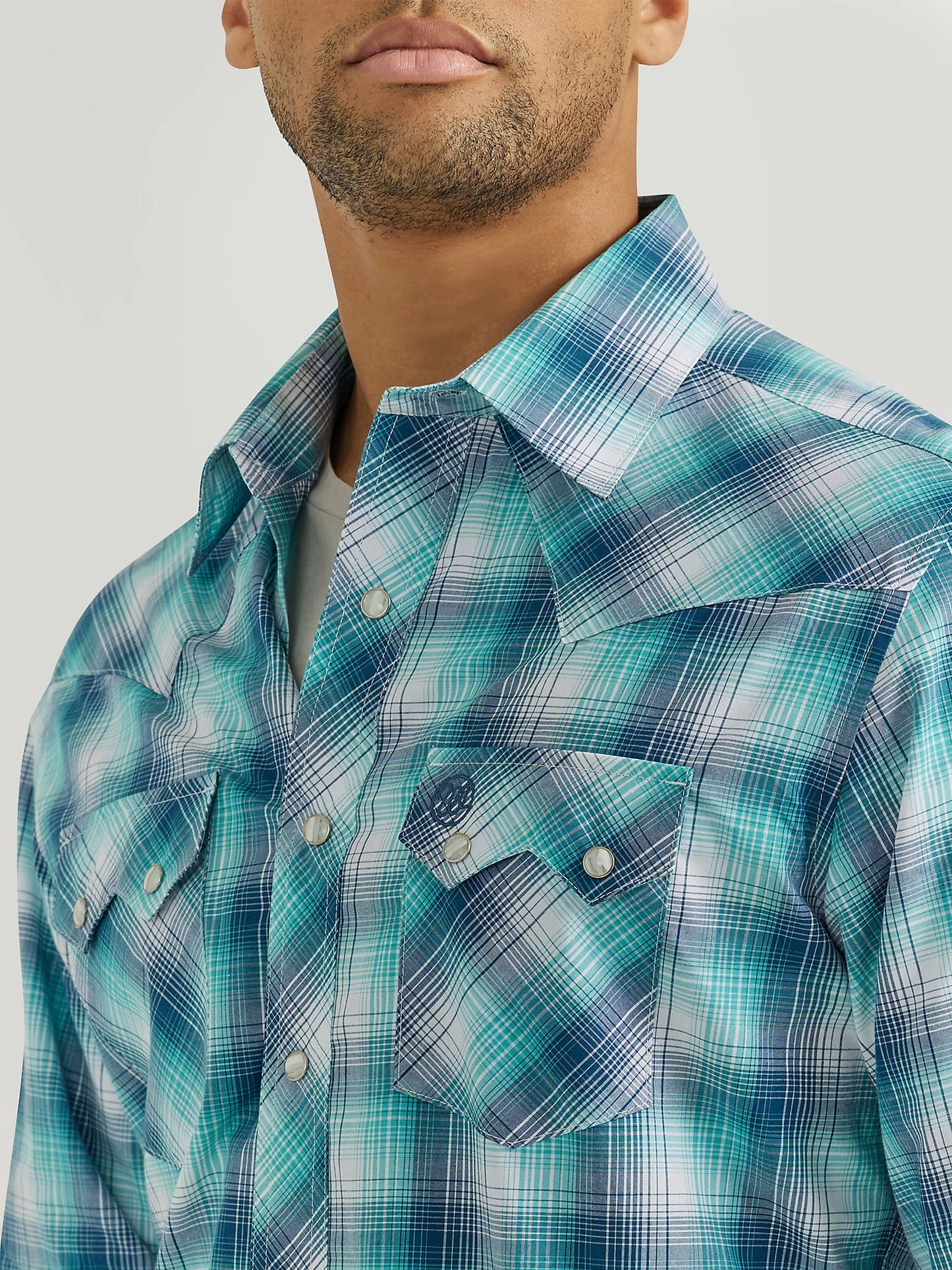 Wrangler Retro Turquoise Blue Long Sleeve Sawtooth Snap Pocket Western Shirt