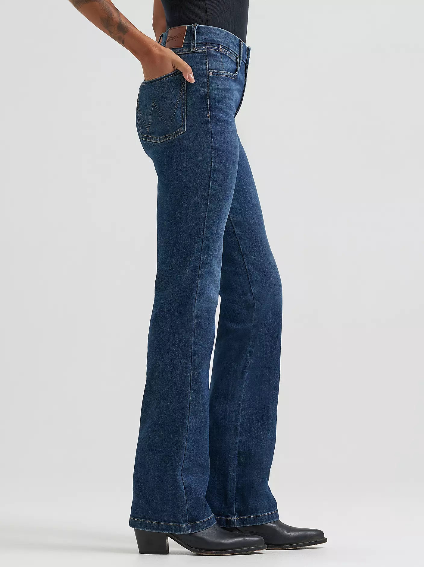 Wrangler BESPOKE High Rise Lacey Bootcut Jean