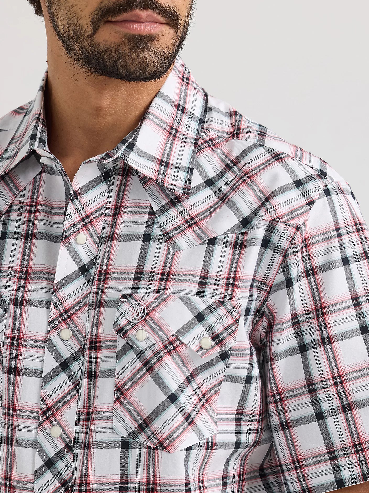 Wrangler Retro Frosted Red Short Sleeve Sawtooth Pocket Snap Shirt