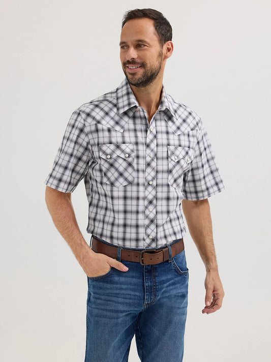 Wrangler Retro Orca Short Sleeve Sawtooth Pocket Western Snap Shirt