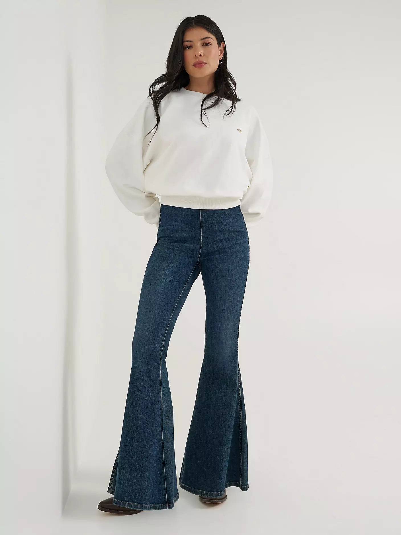 Lainey Wilson x Wrangler Pull-On Bell Bottoms