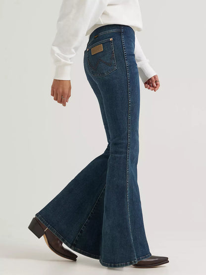 Lainey Wilson x Wrangler Pull-On Bell Bottoms