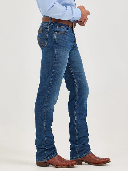 Wrangler Men's Cody Johnson Moonlight 20X Advanced Comfort 02 Competition Regular Fit Jean