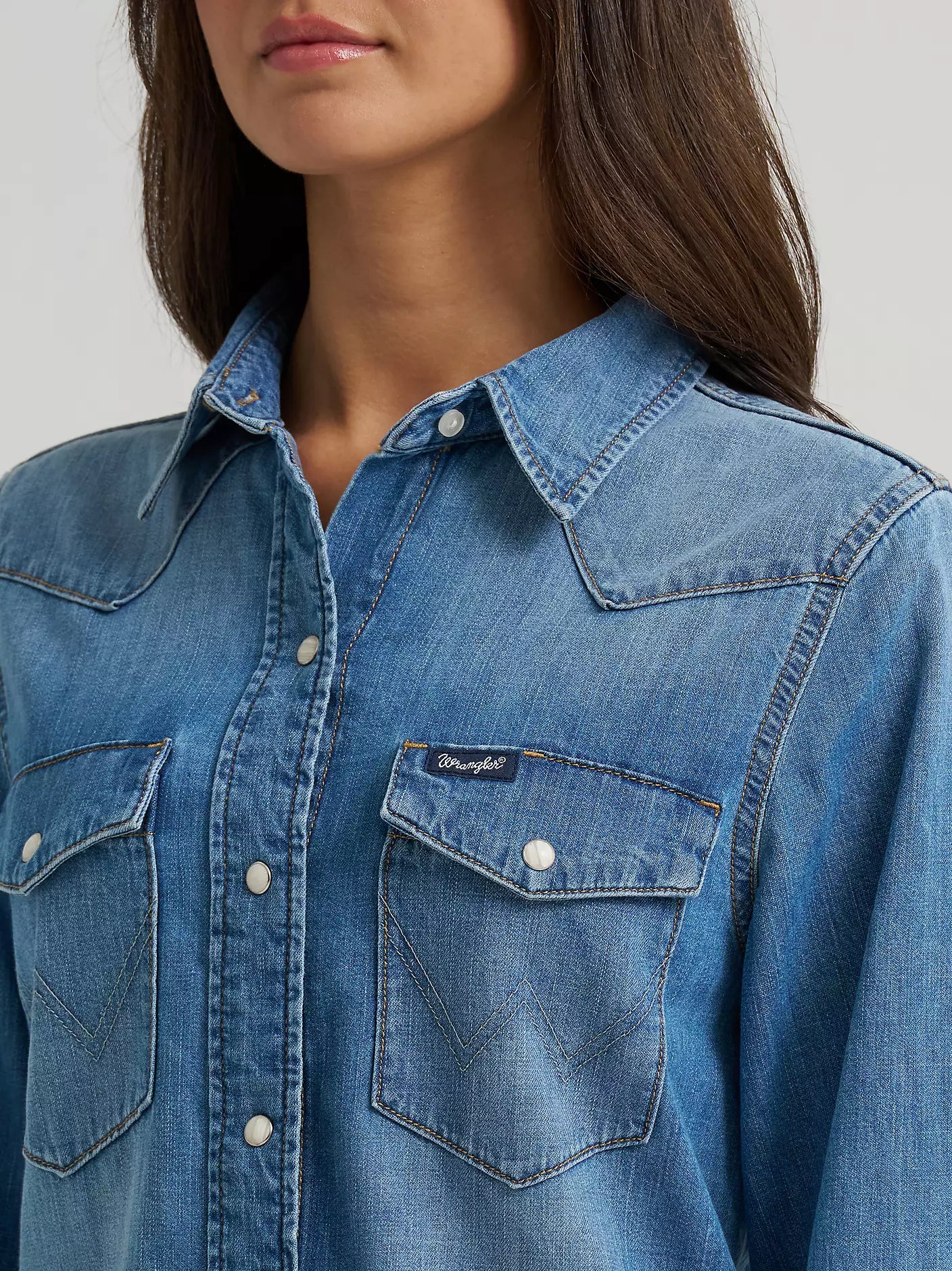 Wrangler Women's Vintage-Fit Denim Western Snap Shirt