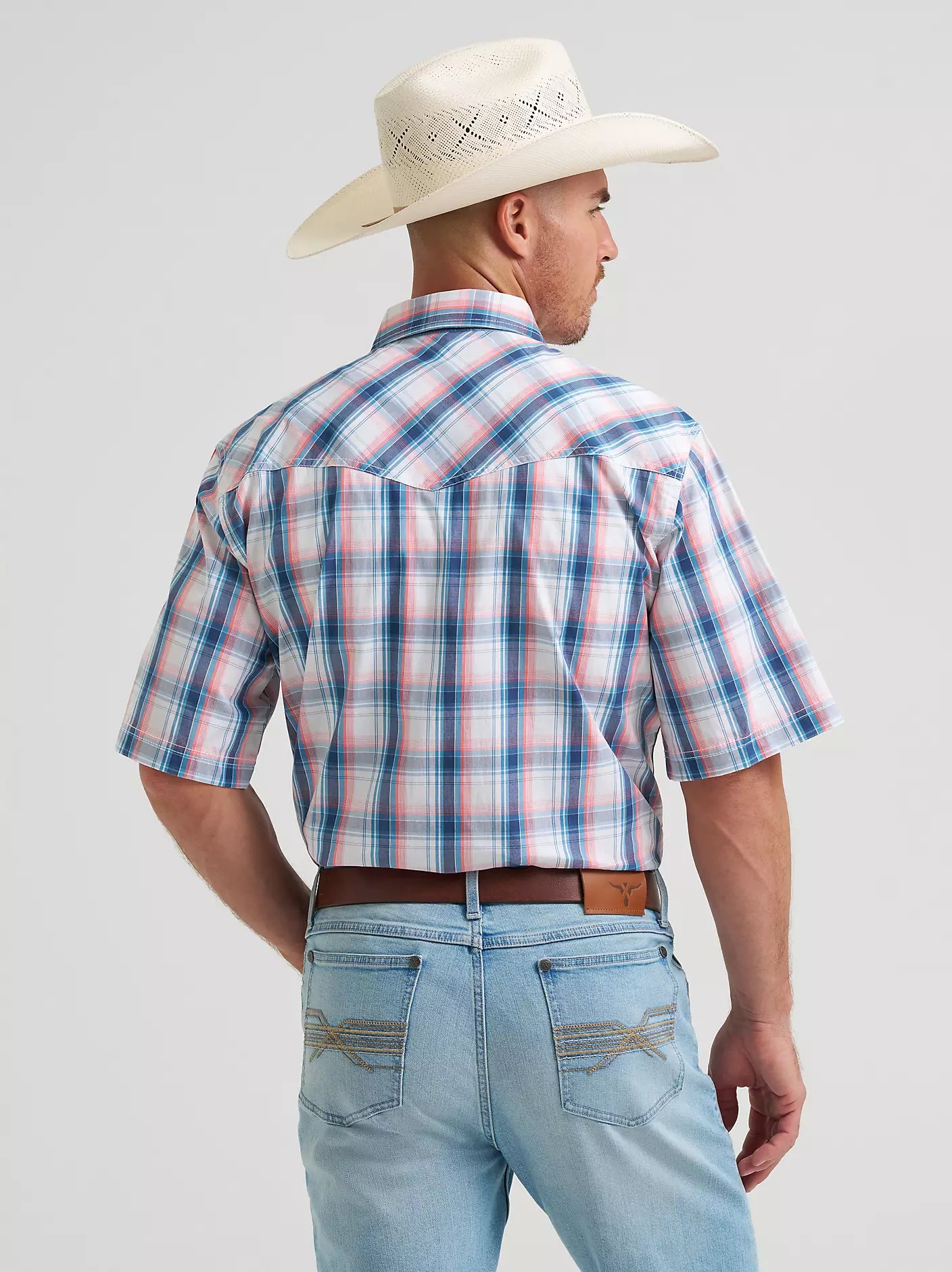 Wrangler Men's 20X Peach Sky Competition Advanced Comfort Short Sleeve Snap Shirt