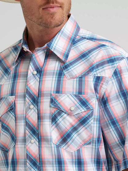 Wrangler Men's 20X Peach Sky Competition Advanced Comfort Short Sleeve Snap Shirt