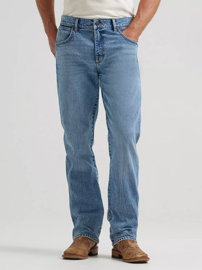 Wrangler Retro Davey Slim Fit Straight Leg Jean