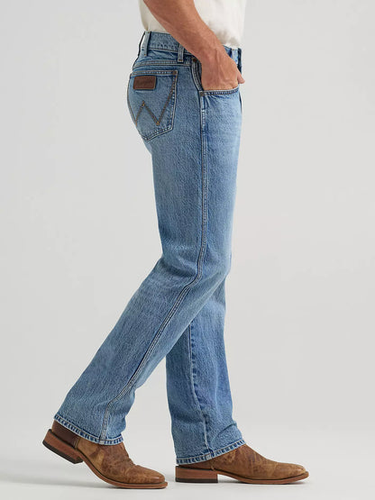 Wrangler Retro Davey Slim Fit Straight Leg Jean