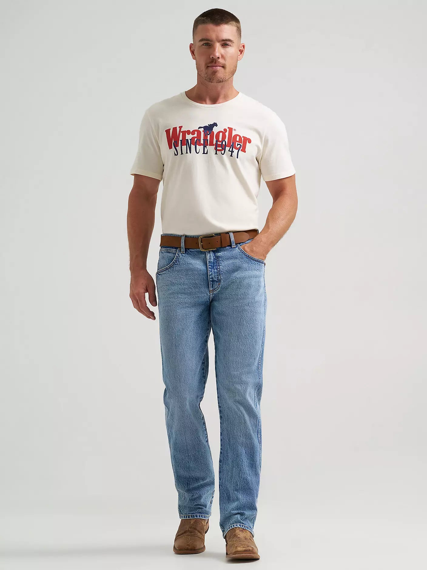 Wrangler Retro Davey Slim Fit Straight Leg Jean