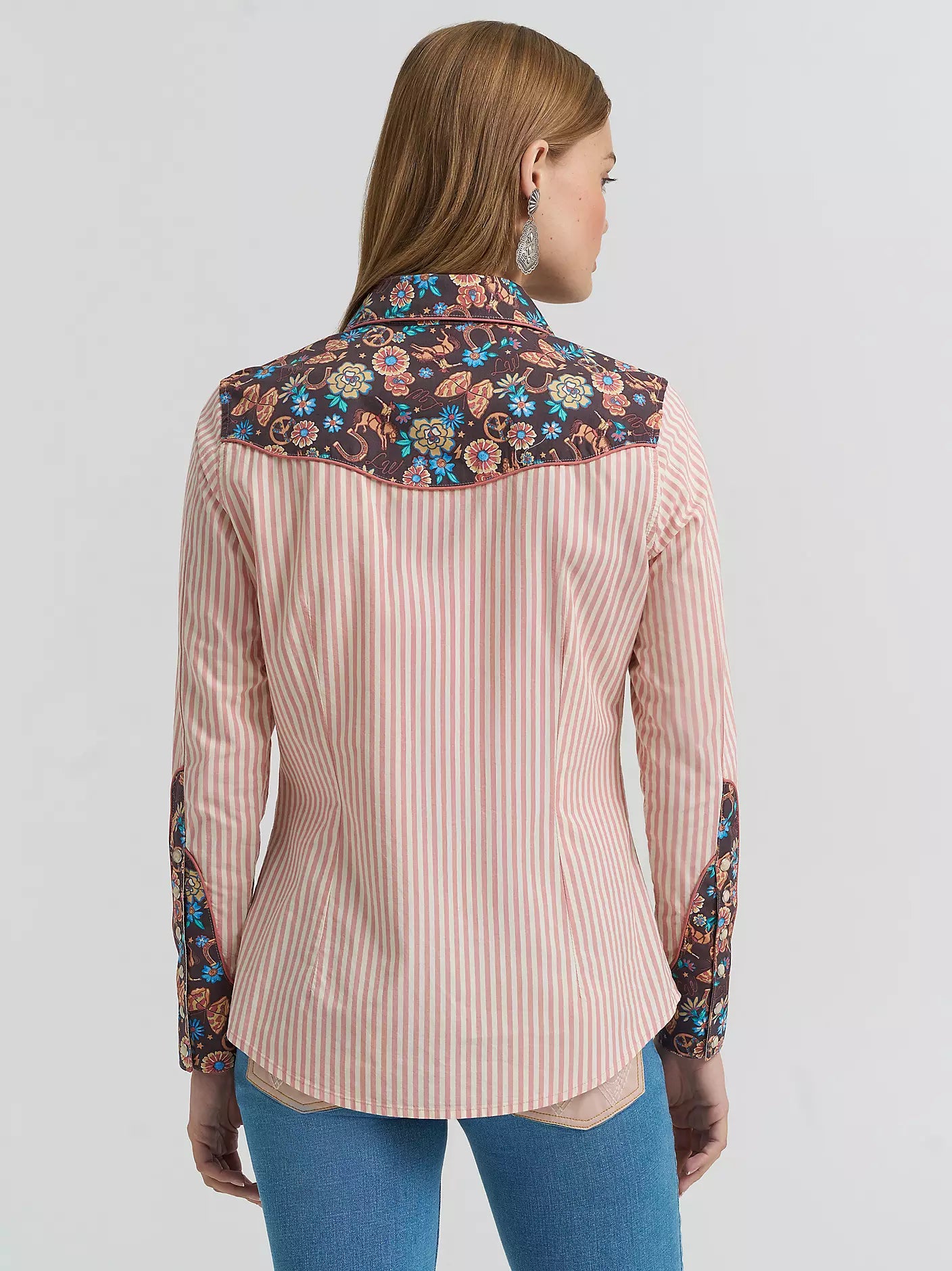 Lainey Wilson x Wrangler Prairie Print Western Snap Shirt