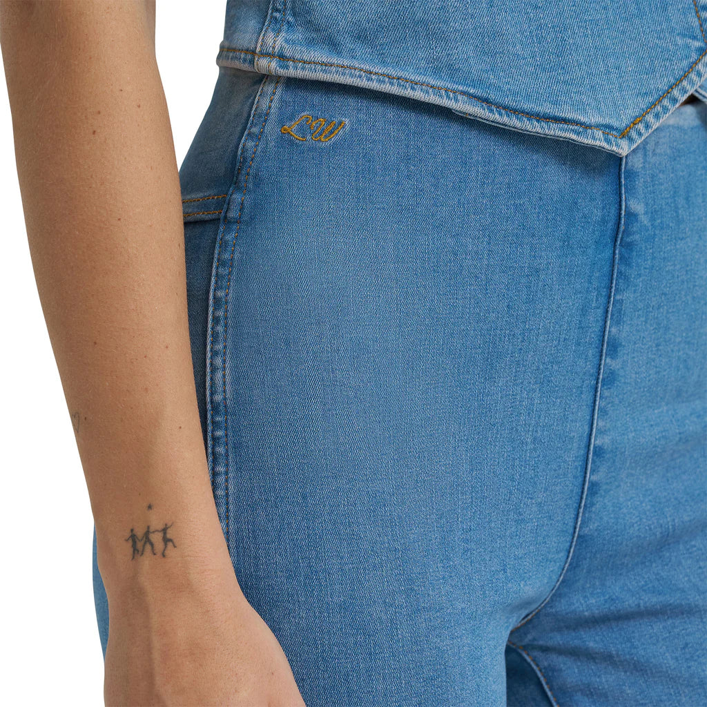 Wrangler Women's Lainey Wilson Pull On Jeans