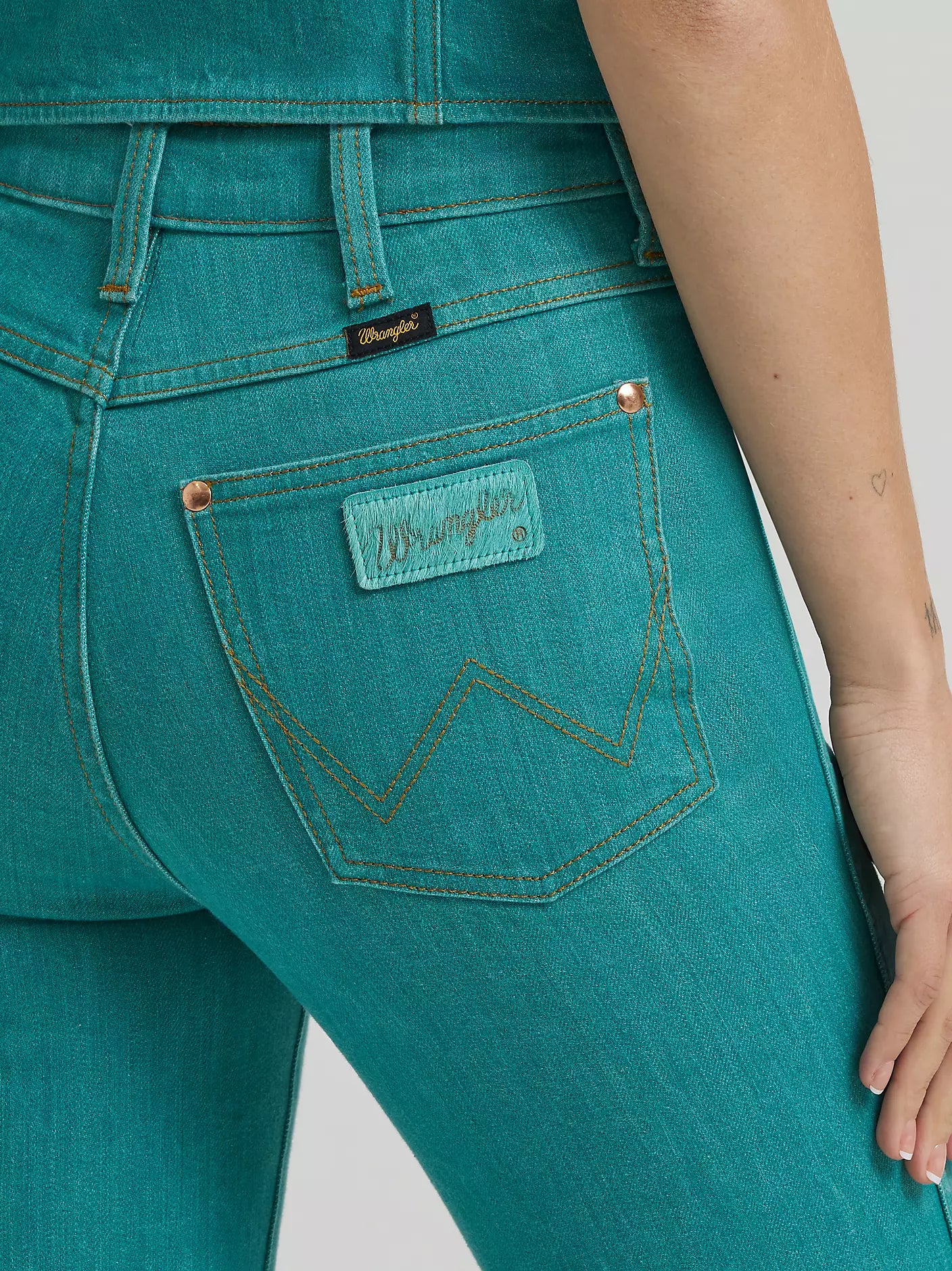 Lainey Wilson x Wrangler Turquoise Boot Huggers