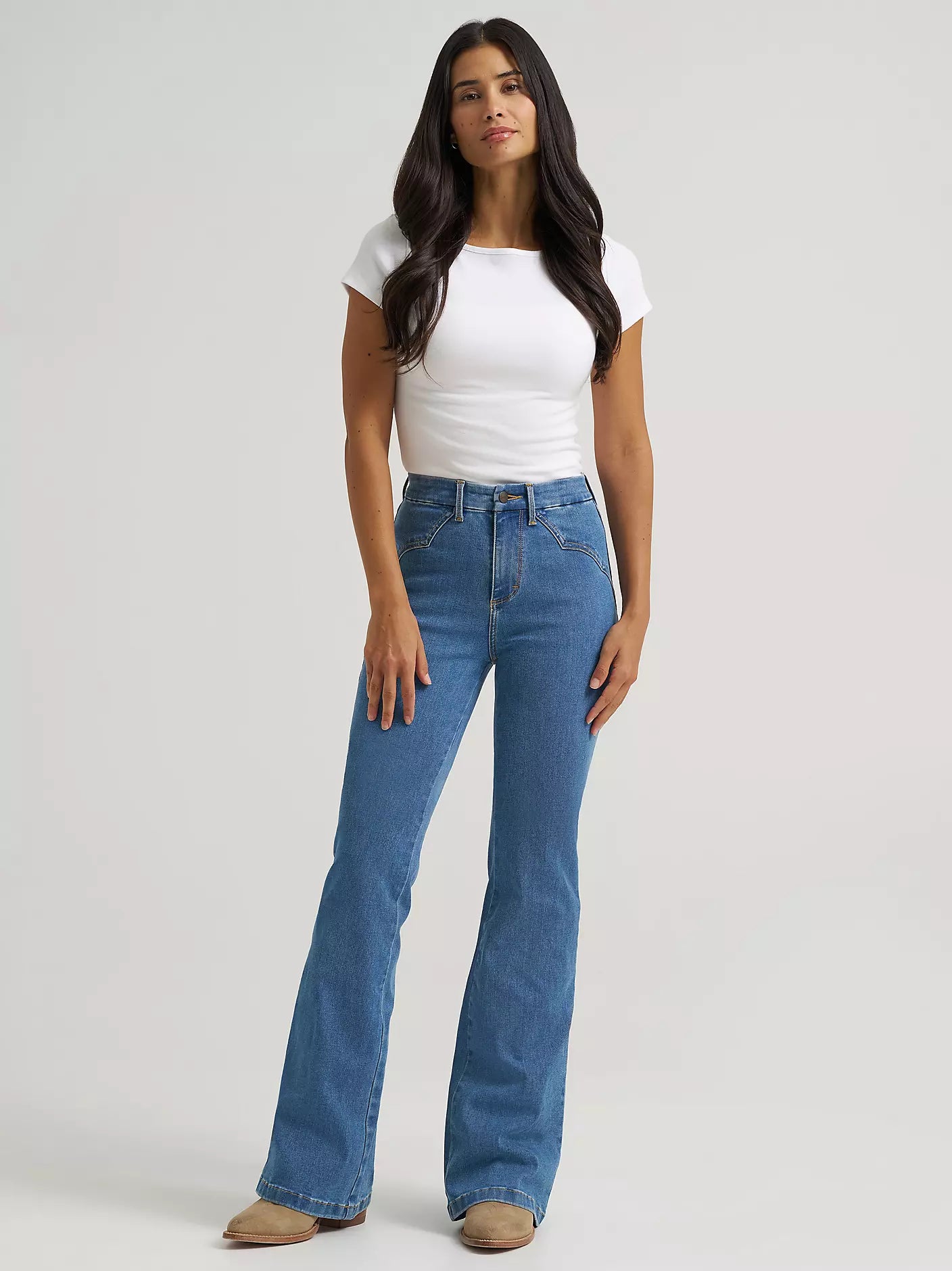 Wrangler BESPOKE High Rise Fashion Flare Jean