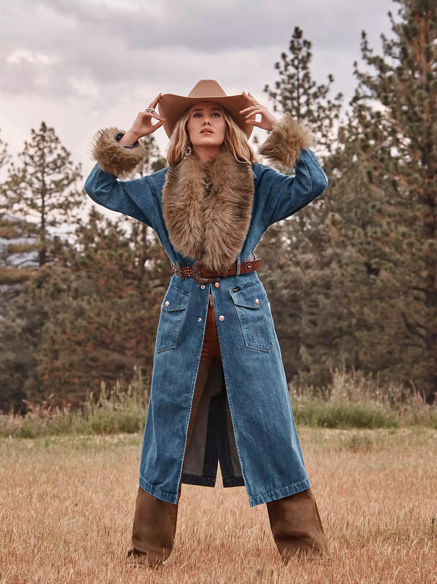 Lainey Wilson x Wrangler Trench Coat