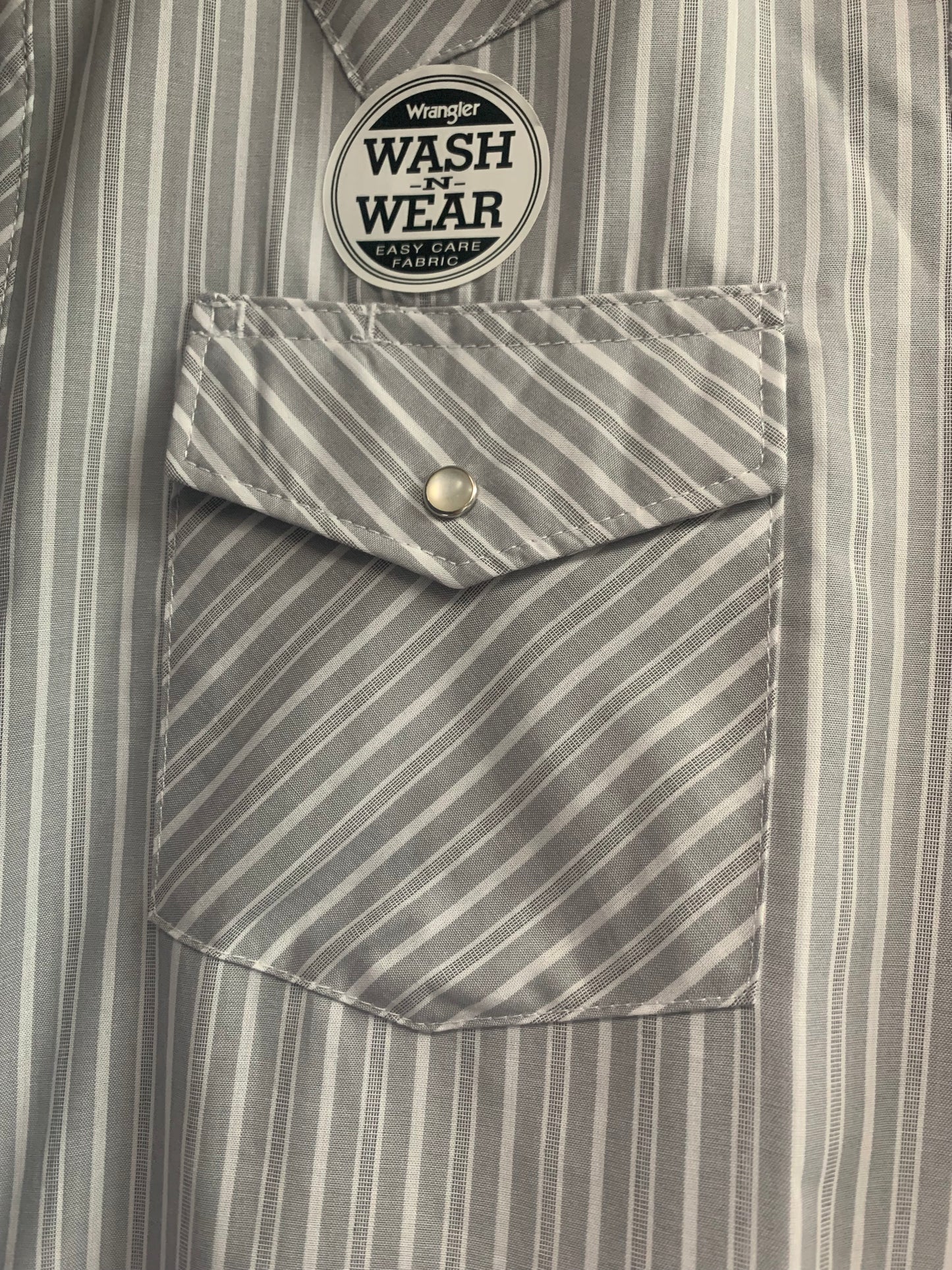 WRANGLER MEN'S WASH N WEAR SHORT SLEEVE BUTTON UP