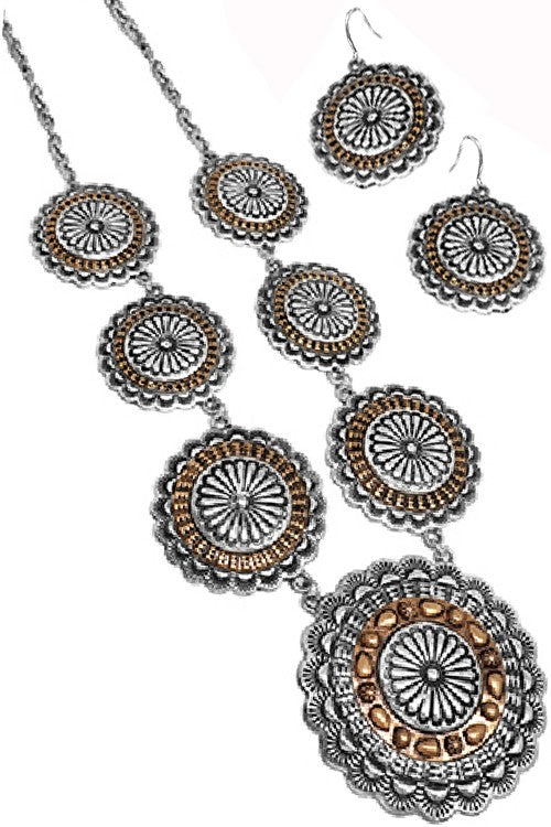 WESTERN CONCHO TEXTURED FLORAL ROUND NECKLACE SET