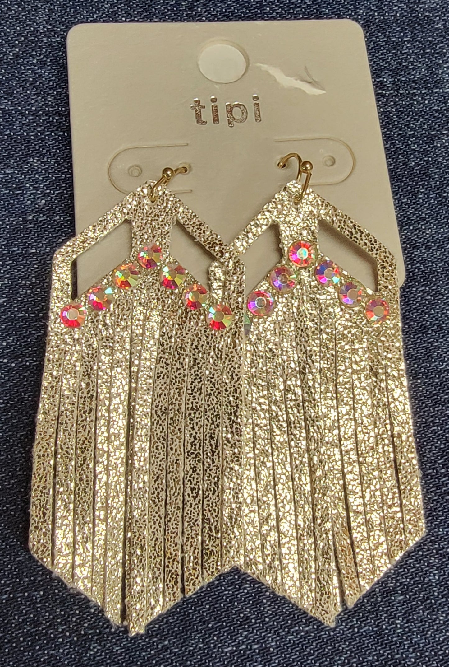 FEATHERED DANGLE EARRINGS