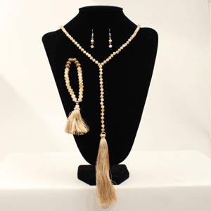Blazin Roxx Cream Bead Jewelry Set