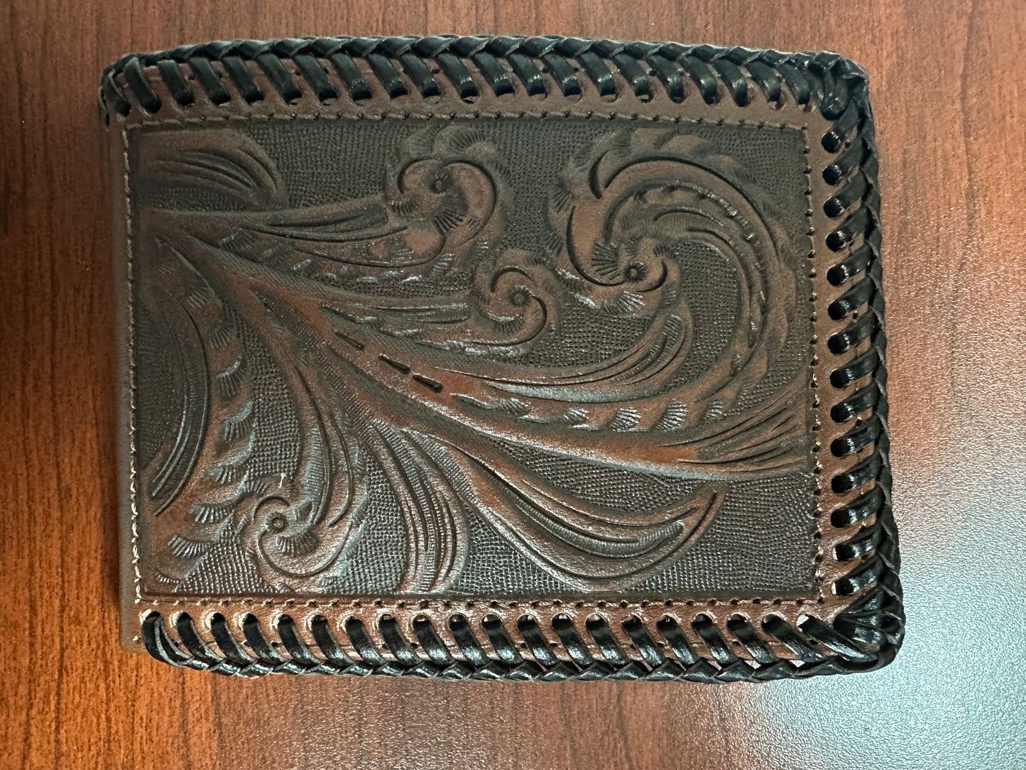 Scrolling Edge Lace Brown Bifold Style Wallet