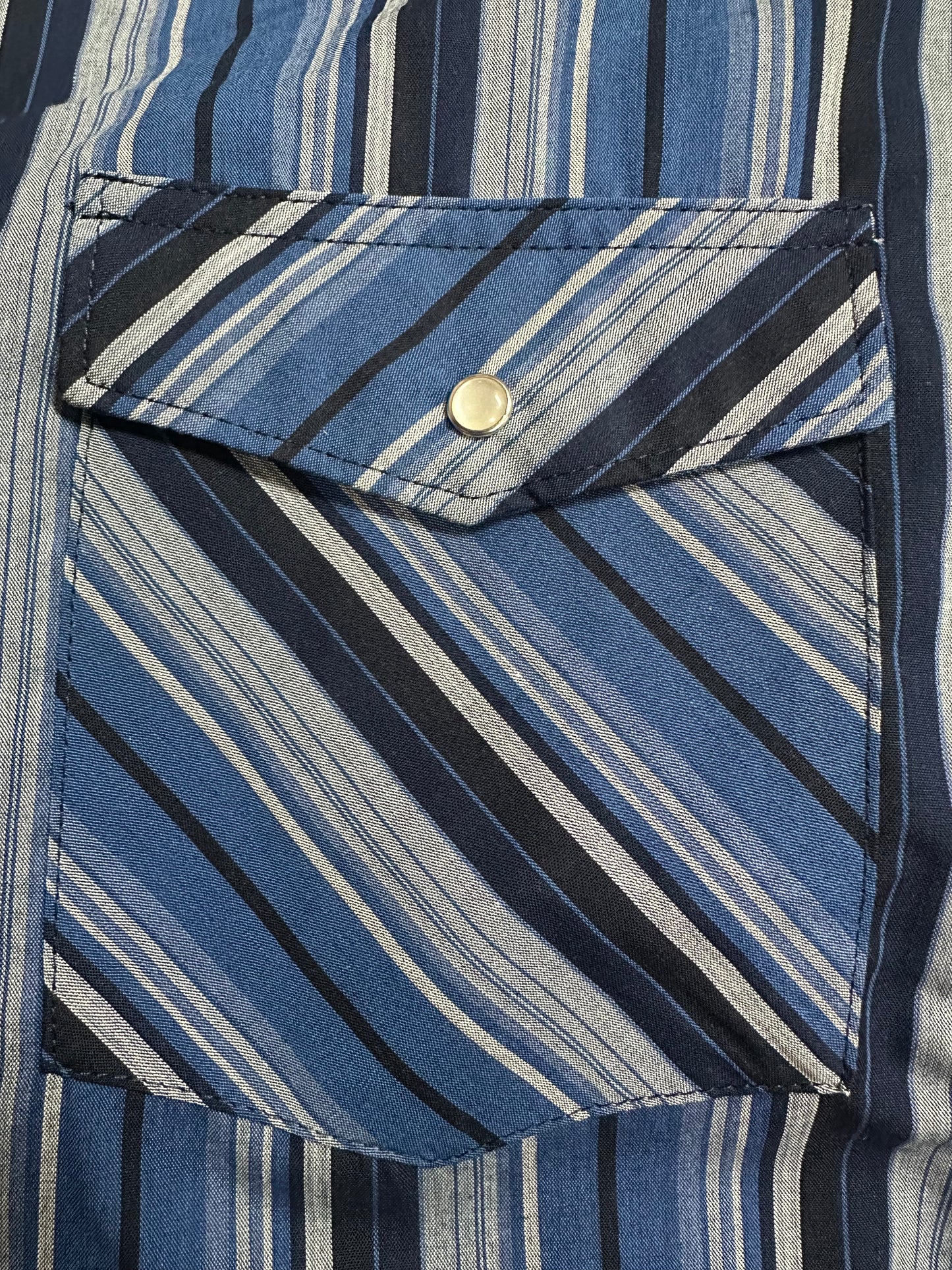 WRANGLER MEN'S WASH N WEAR SHORT SLEEVE BUTTON UP