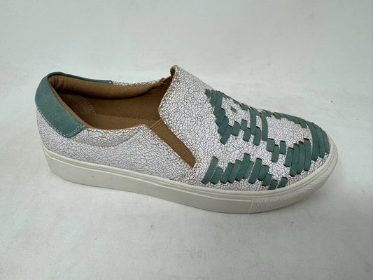 Very G Marian Cream Cracked Leather With Woven Turquoise Pattern Shoe