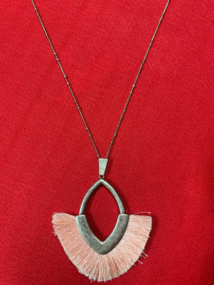 GOLD TEARDROP FRINGE NECKLACE