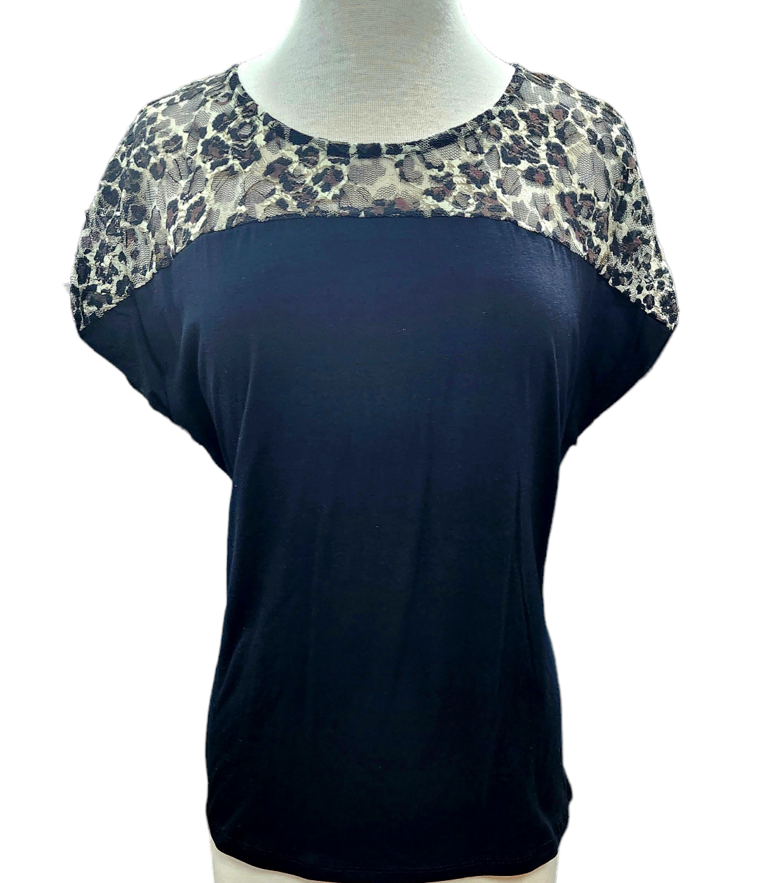 DORMAN SLEEVE WITH ANIMAL PRINT LACE TOP