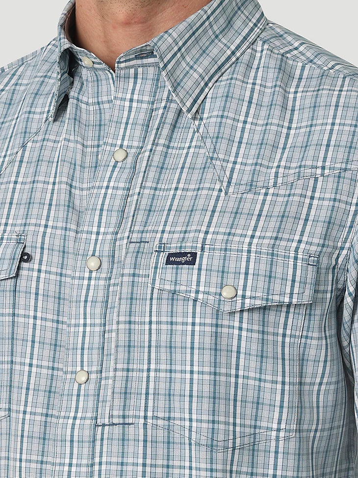 WRANGLER PERFORMANCE SNAP LONG SLEEVE PLAID SHIRT IN TEAL PLAID