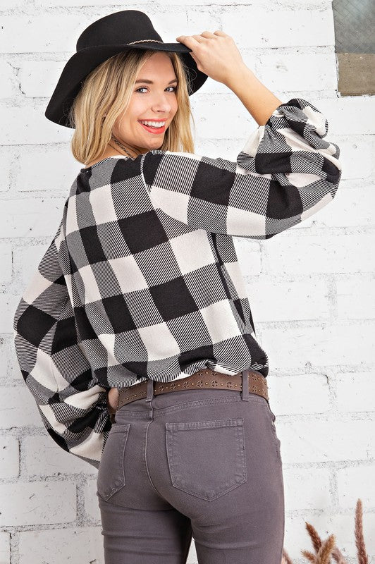 BUFFALO PLAID VOLUME SLEEVE BLACK TOP