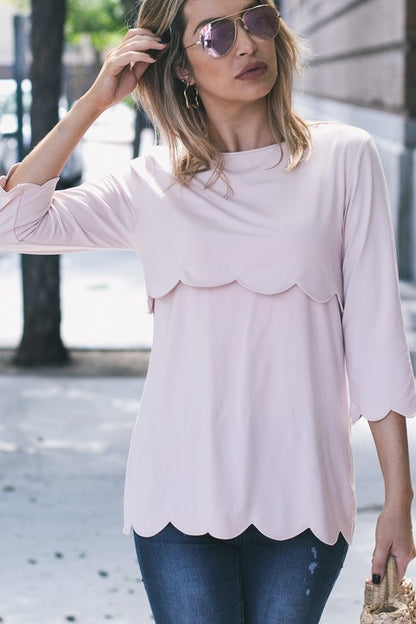 PALE PINK SCALLOP TOP