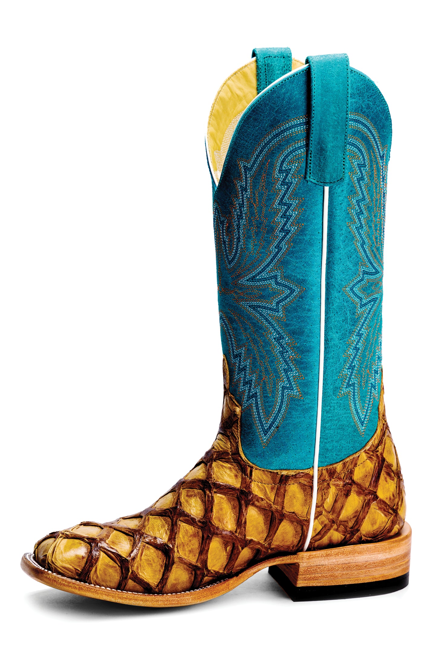 MACIE BEAN ANTIQUE SADDLE BIG BASS PIRARUCU BOOT