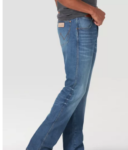 WRANGLER RETRO IRVING SLIM FIT BOOTCUT JEAN